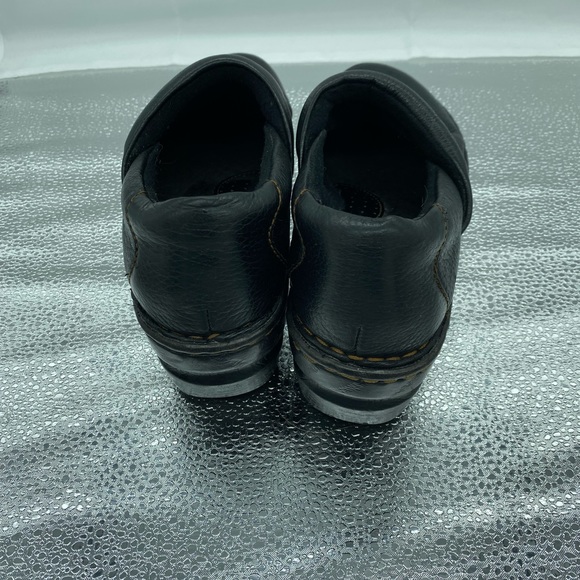 Gently worn a few times size 8 black shoes - Picture 2 of 4